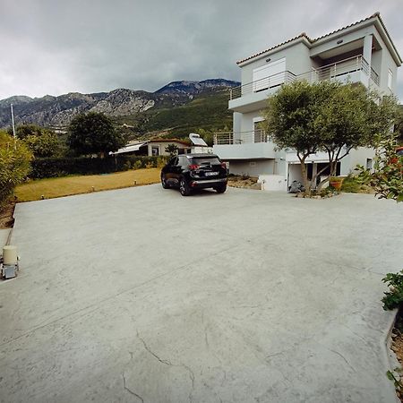Evilenia Luxury Apartments 칼라마타 외부 사진