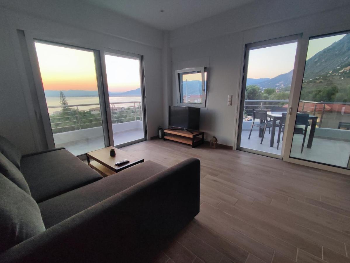 Evilenia Luxury Apartments 칼라마타 외부 사진